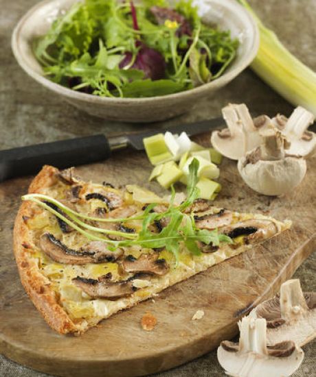 https://scarabee-biocoop.life/tarte fine aux poireaux et champignons