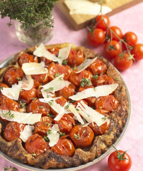 https://scarabee-biocoop.life/tarte tatin tomates cerises et tapenade