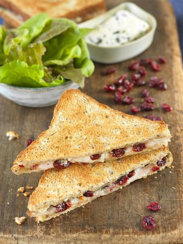 Croque monsieur jambon cranberry bleu