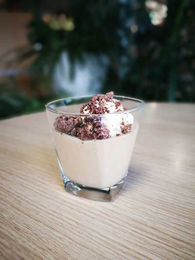Panna cotta au sésame et chantilly chocolat